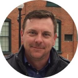 headshot of Lance Fenter